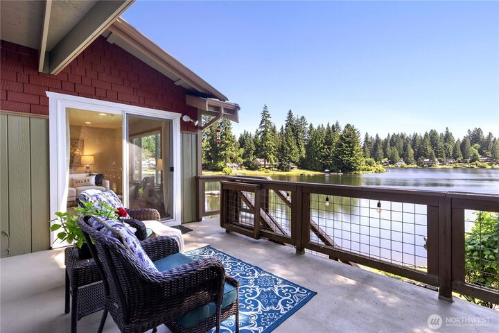 Property Photo: 19920 324th Avenue NE WA 98019