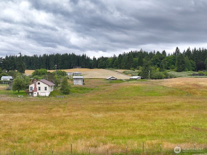 Property Photo:  683  3rd Street 1(A)  WA 98260
