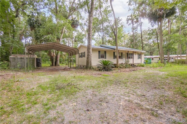 Property Photo: 2424 N Junglecamp Road FL 34453