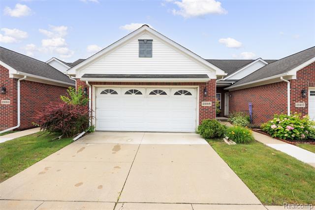 23395 Pinewood Drive  Taylor MI 48180 photo
