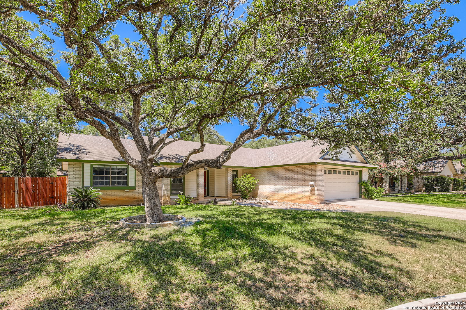 Property Photo:  2807 Bee Cave St  TX 78231 