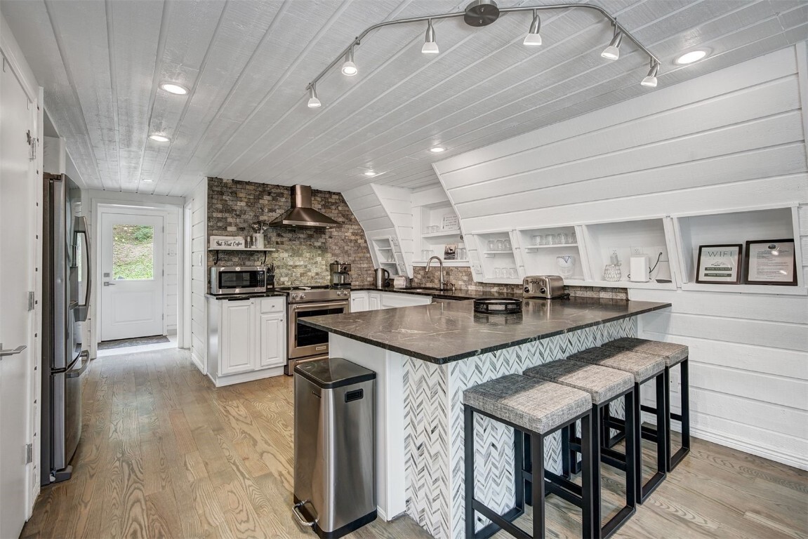 Property Photo:  622 Blue River Road  CO 80424 