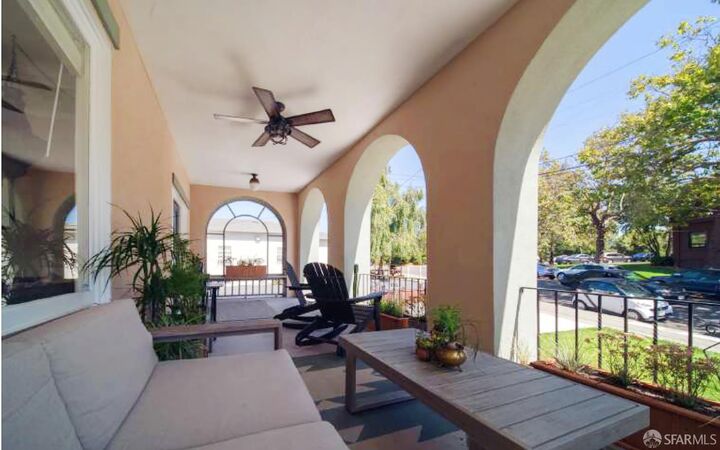 Property Photo: 435 Vernon Street CA 94610