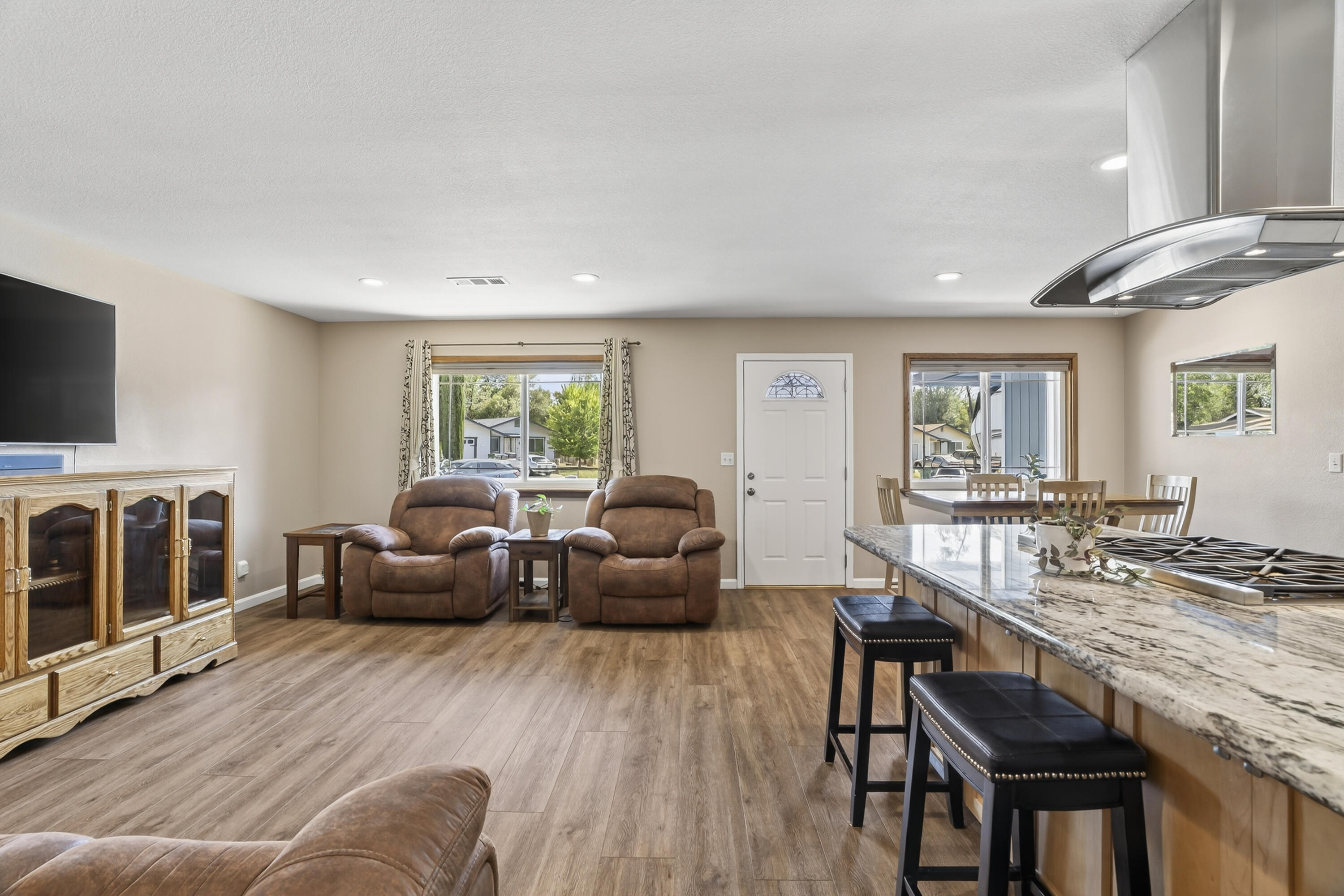 Property Photo: 3977 Idaho Way CA 96019