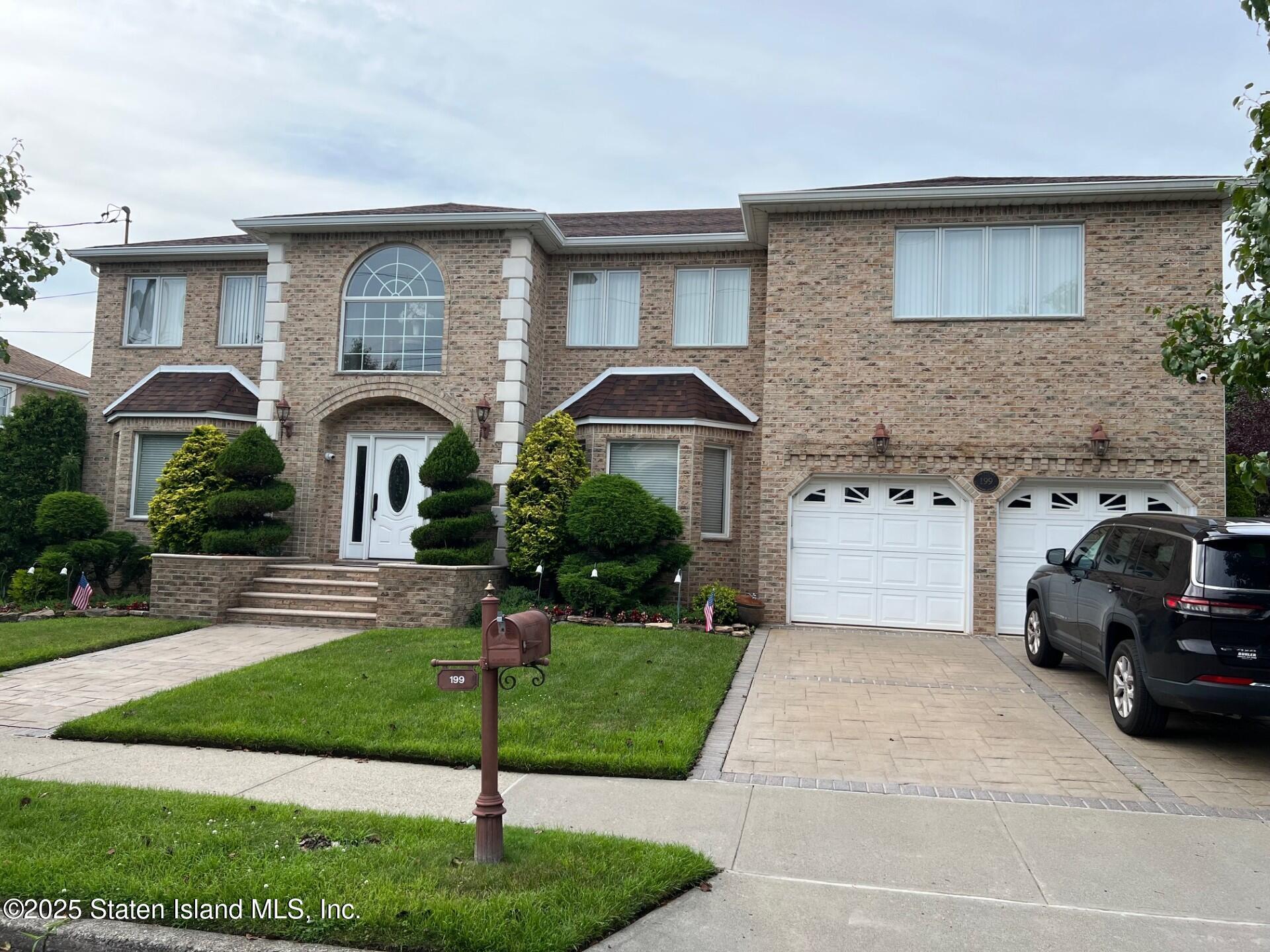Property Photo:  199 Downes Avenue  NY 10312 