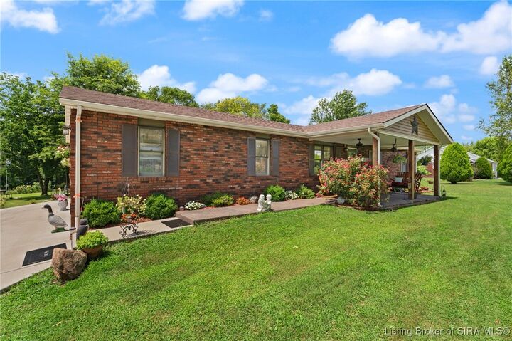 Property Photo: 107 S McClellan Way IN 47167