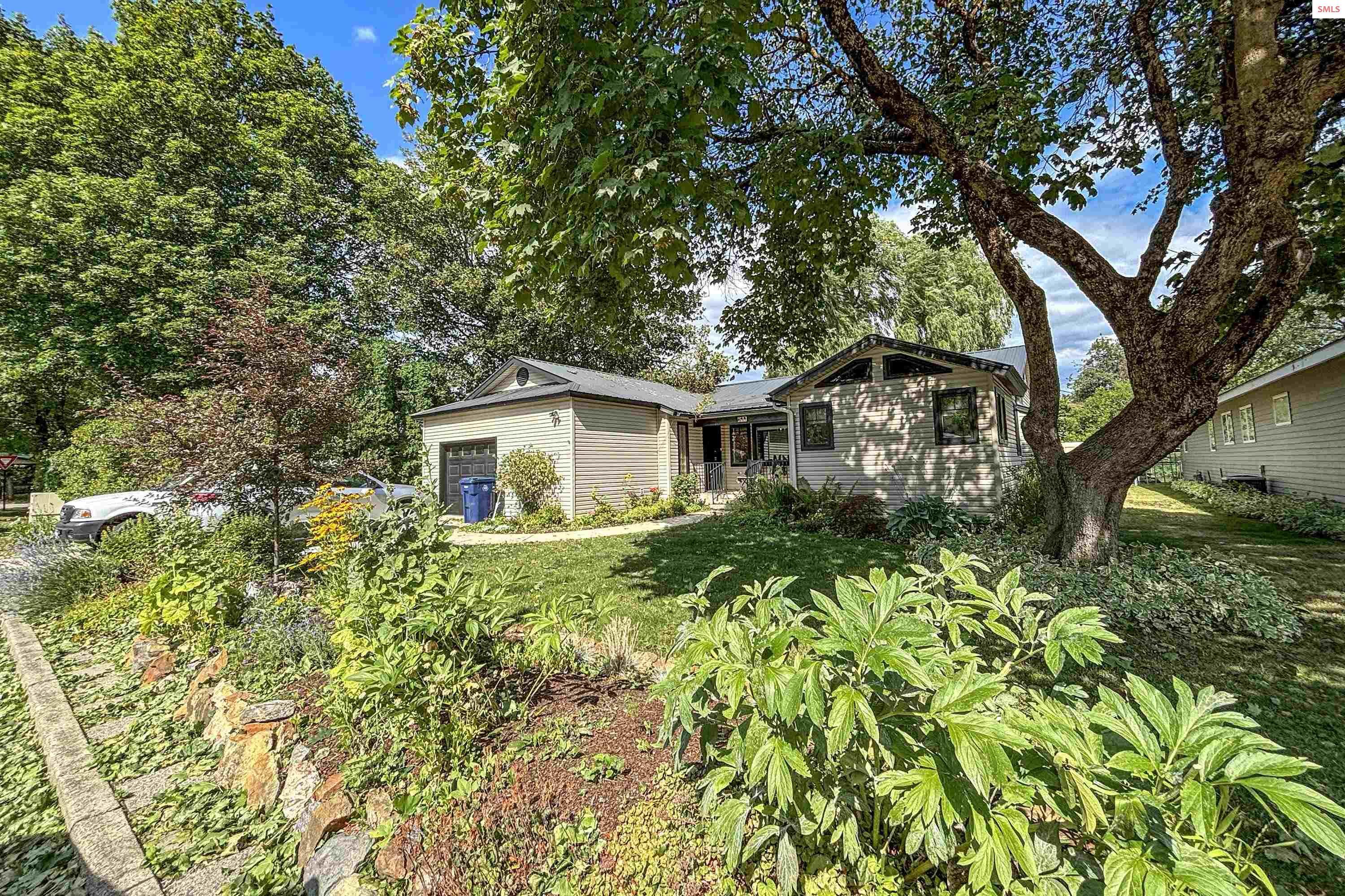 Property Photo: 311 St Clair Avenue ID 83864