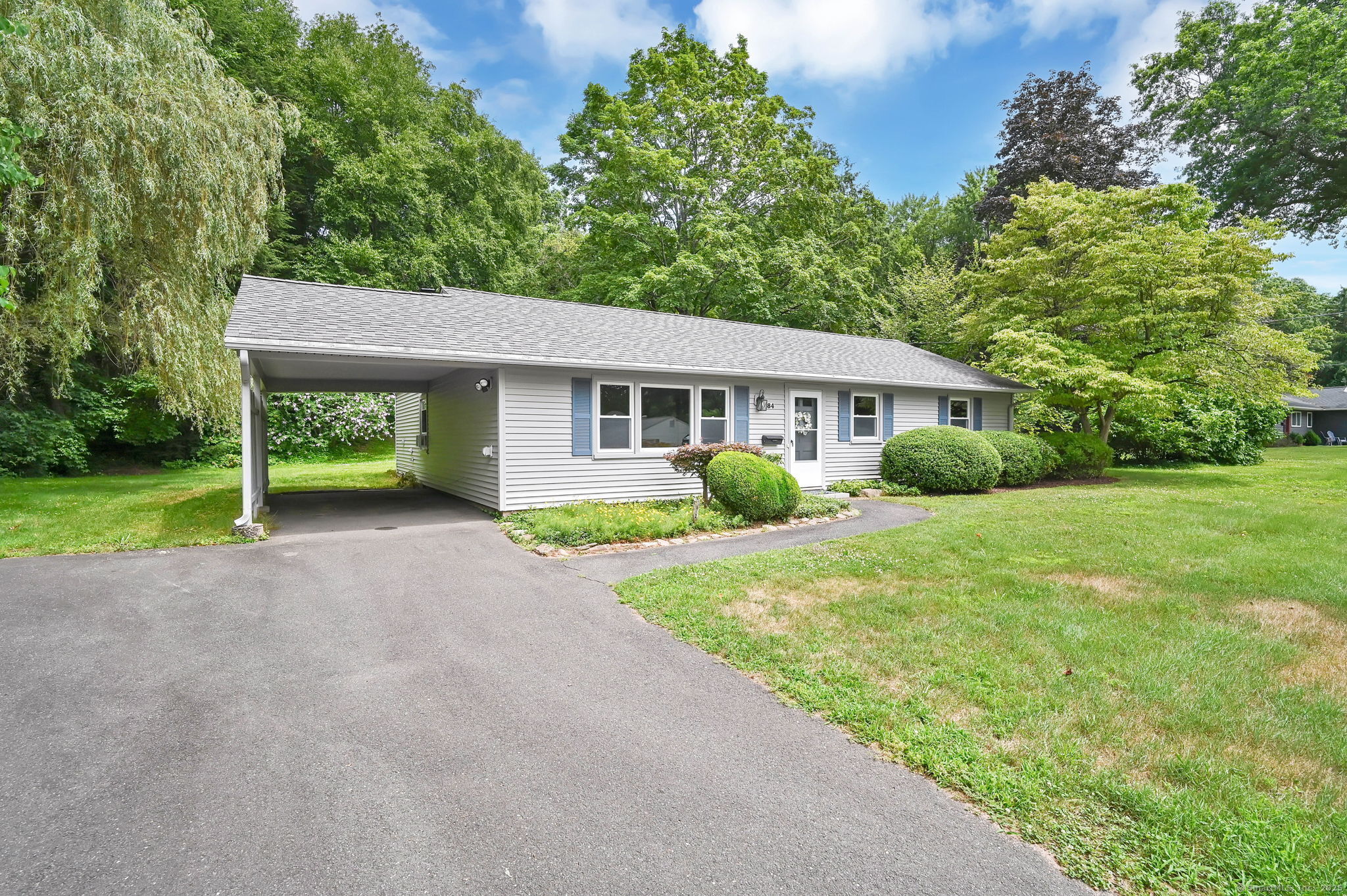 Property Photo: 84 Stevens Lane CT 06033