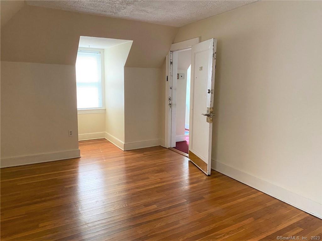 Property Photo:  512 Townsend Avenue 3R  CT 06512 