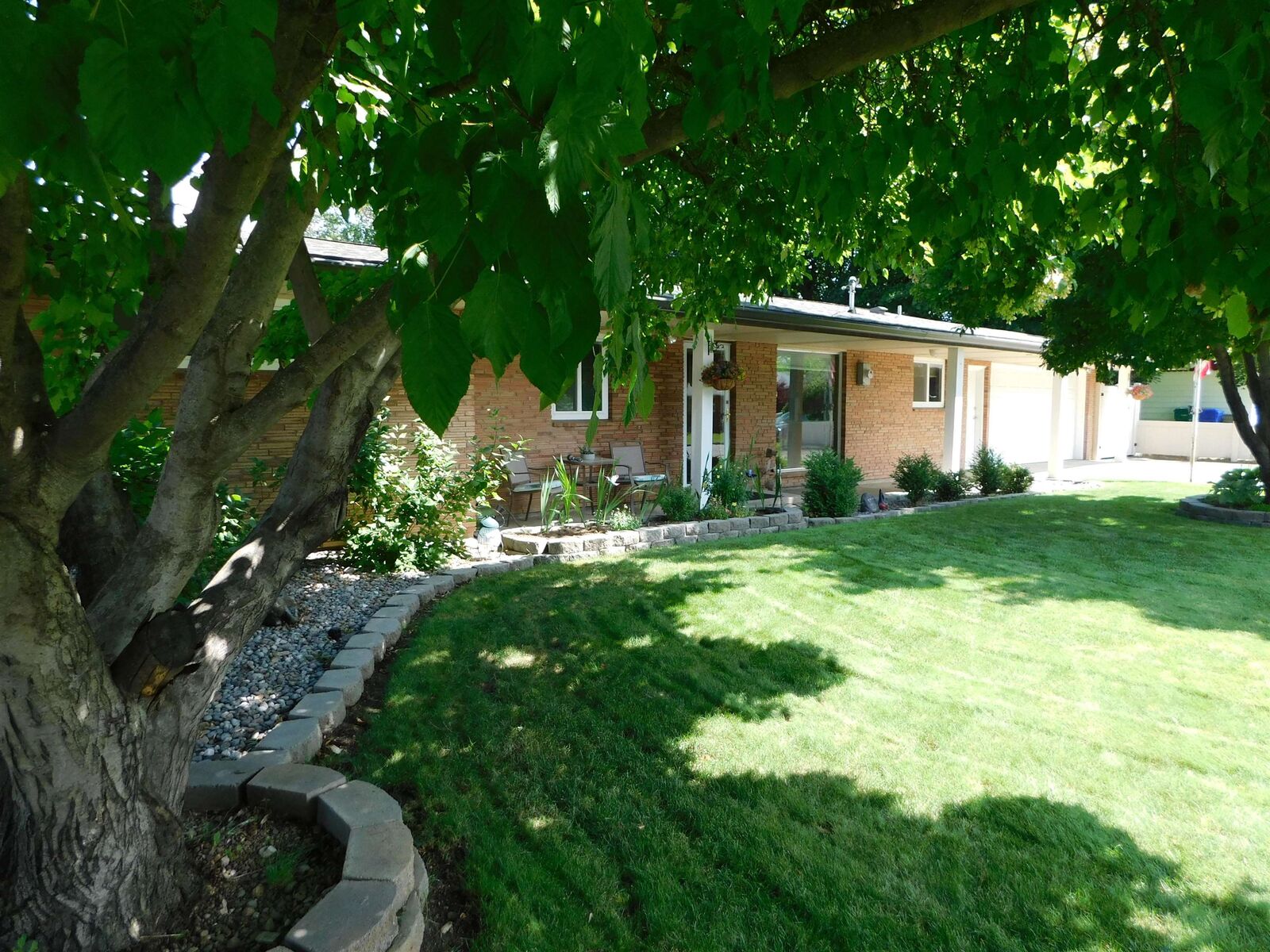 Property Photo: 10421 E Sinto Ave WA 99206