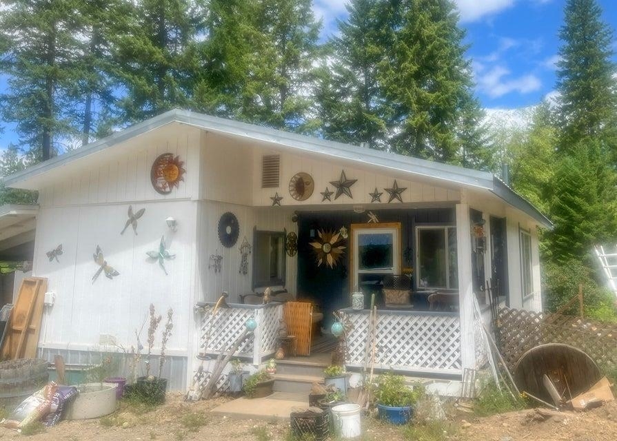 Property Photo: 2111-F Dry Creek Rd WA 99109