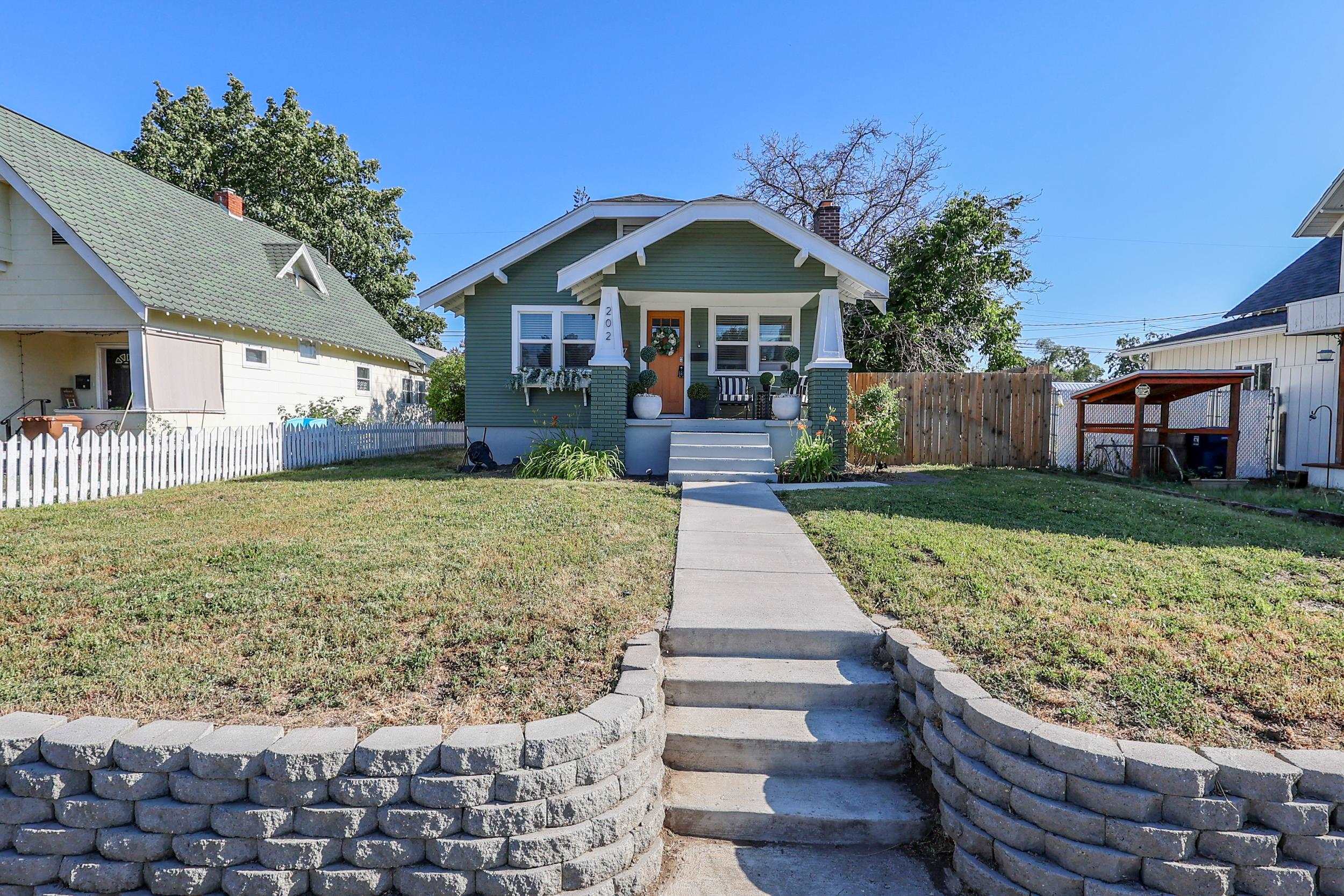 Property Photo: 202 E Liberty Ave WA 99207