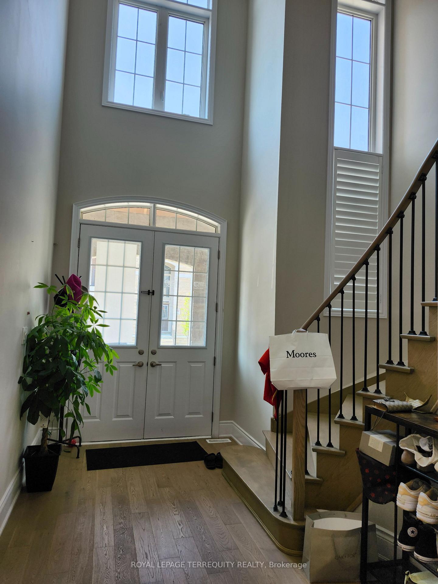 Property Photo: 9 Junior Road ON L7A 5J4