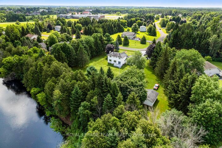 Property Photo:  17 Maric Trail  ON K0G 1J0 