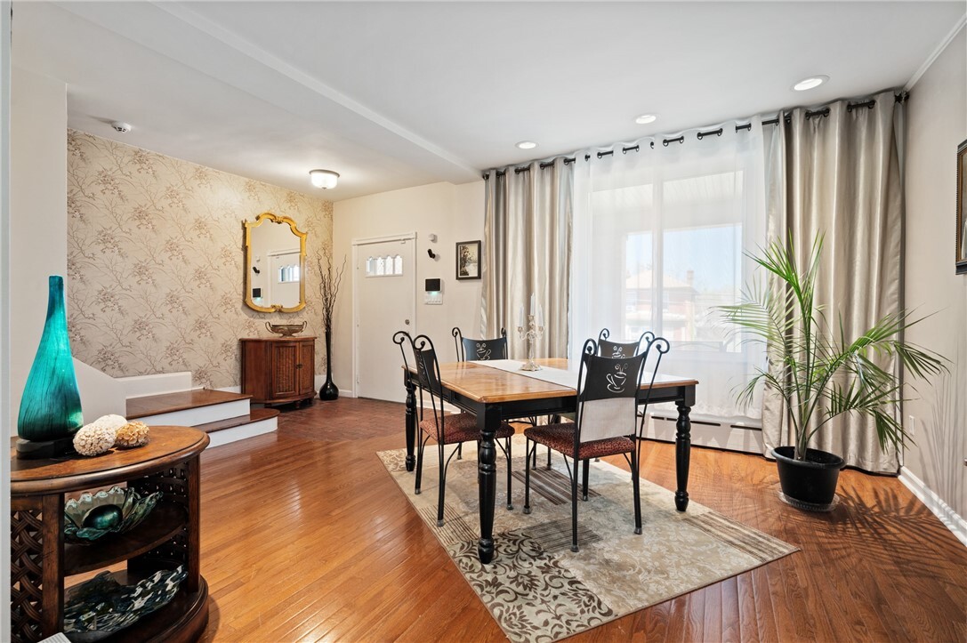 Property Photo:  956 Greenfield Avenue  PA 15217 