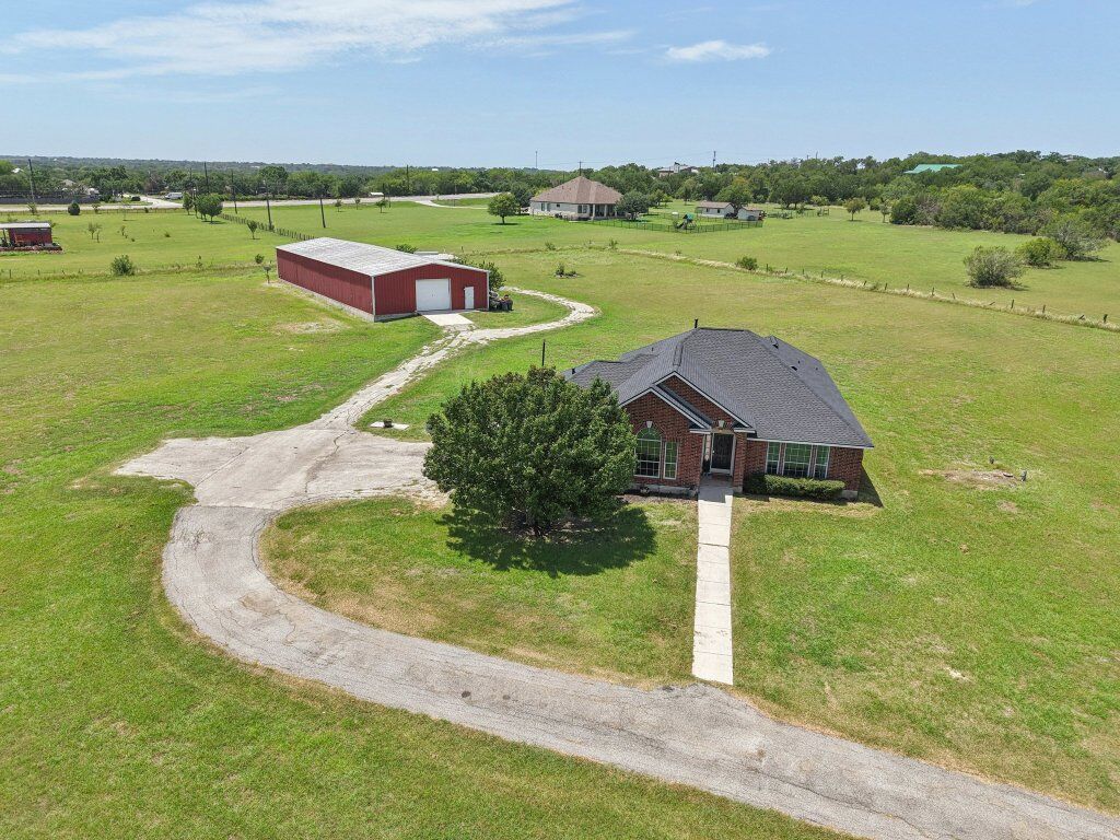 Property Photo: 401 Southern Drive TX 78610