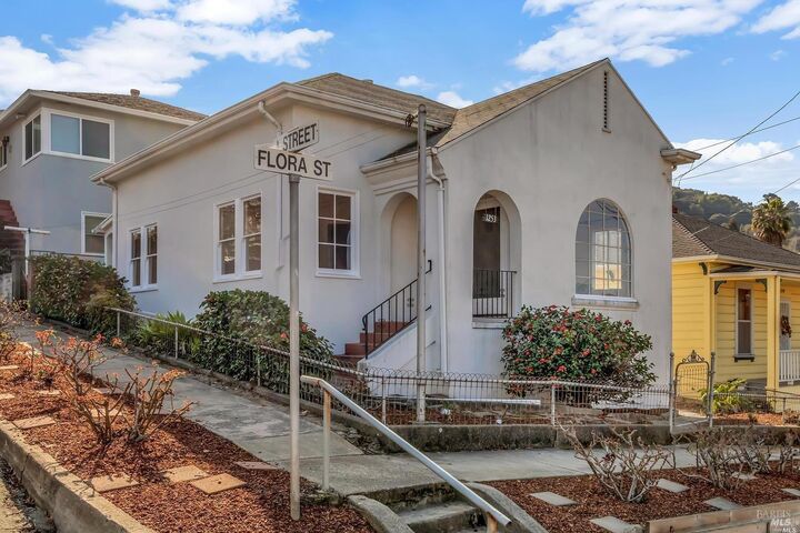 Property Photo: 1253 Flora Street CA 94525