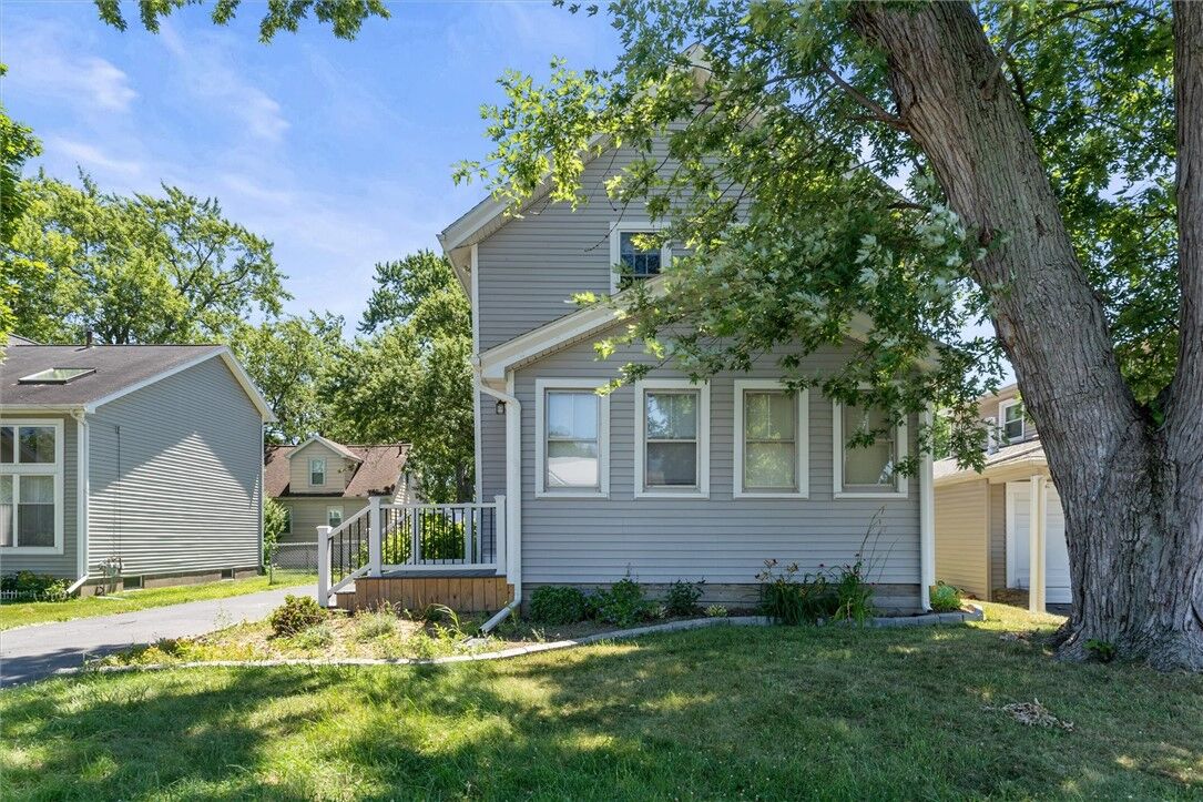 Property Photo:  117 Youngs Avenue  NY 14606 