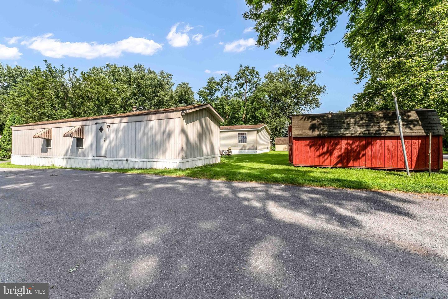 Property Photo:  112 Gate Lane  PA 17057 