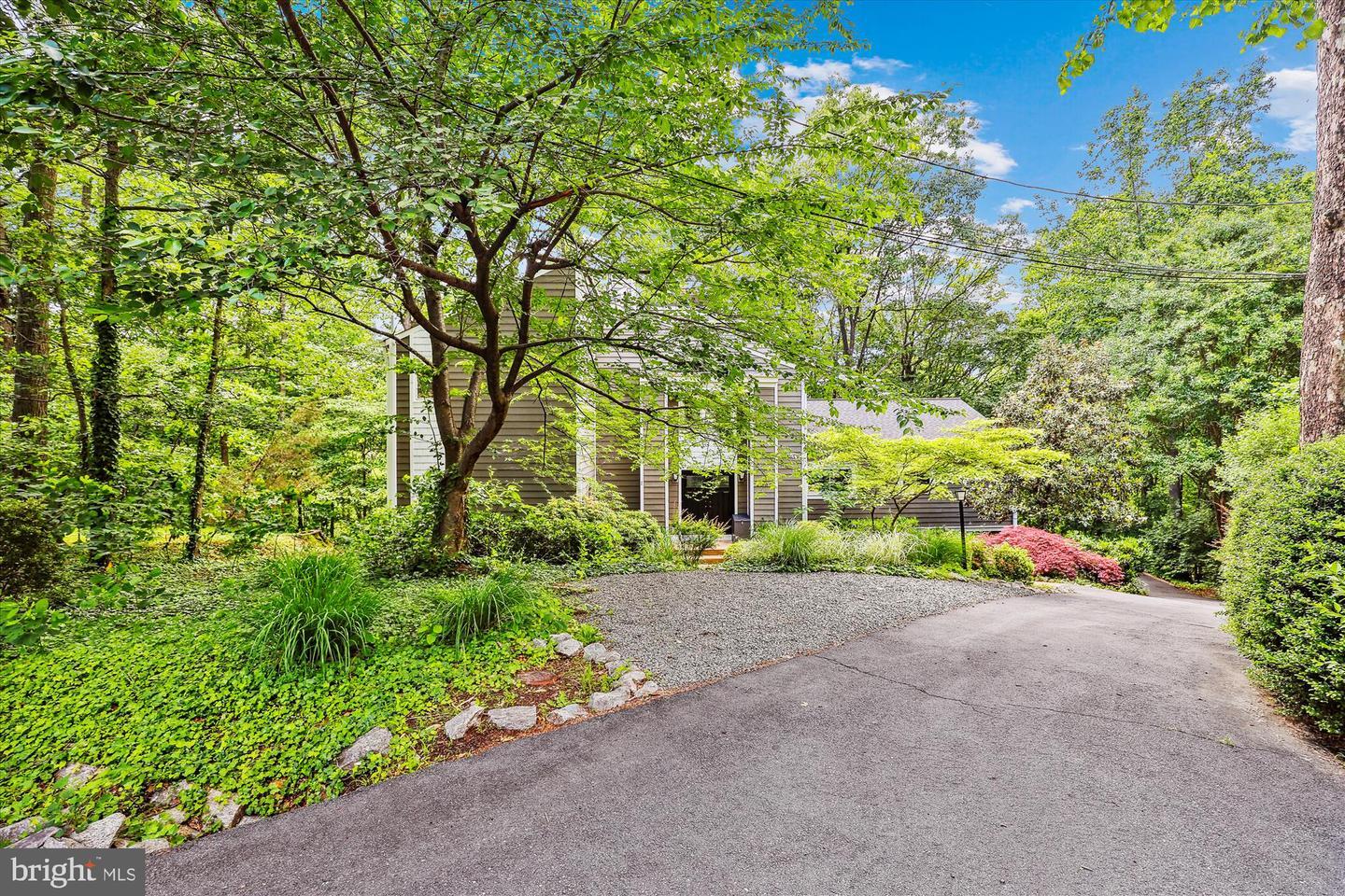 Property Photo:  6364 Evangeline Lane  VA 22312 