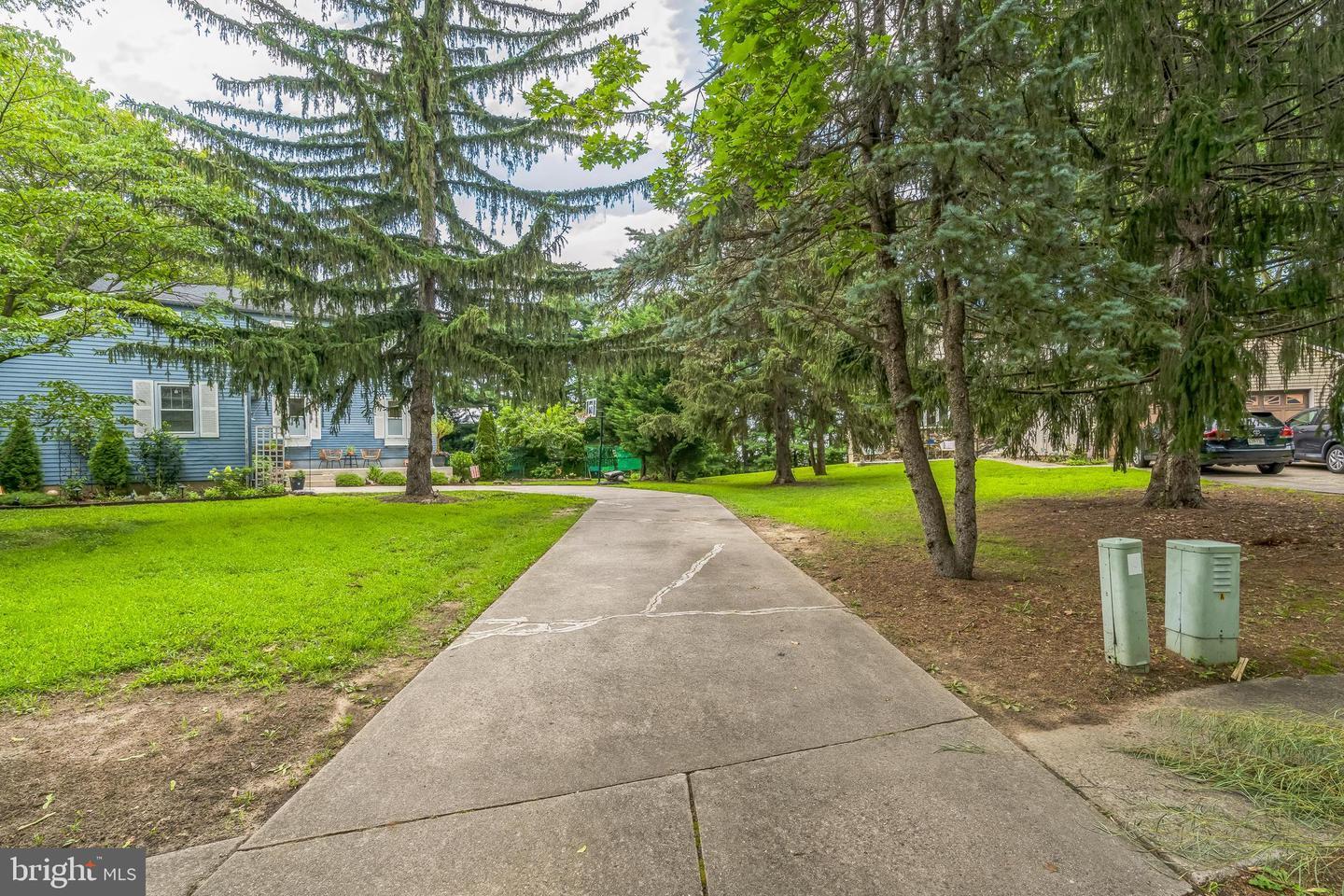 Property Photo: 2112 Magnolia Court NJ 08077