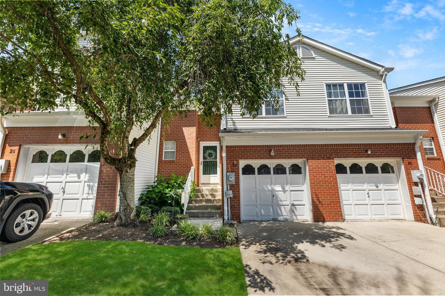 Property Photo: 28 Garfield Way NJ 08540