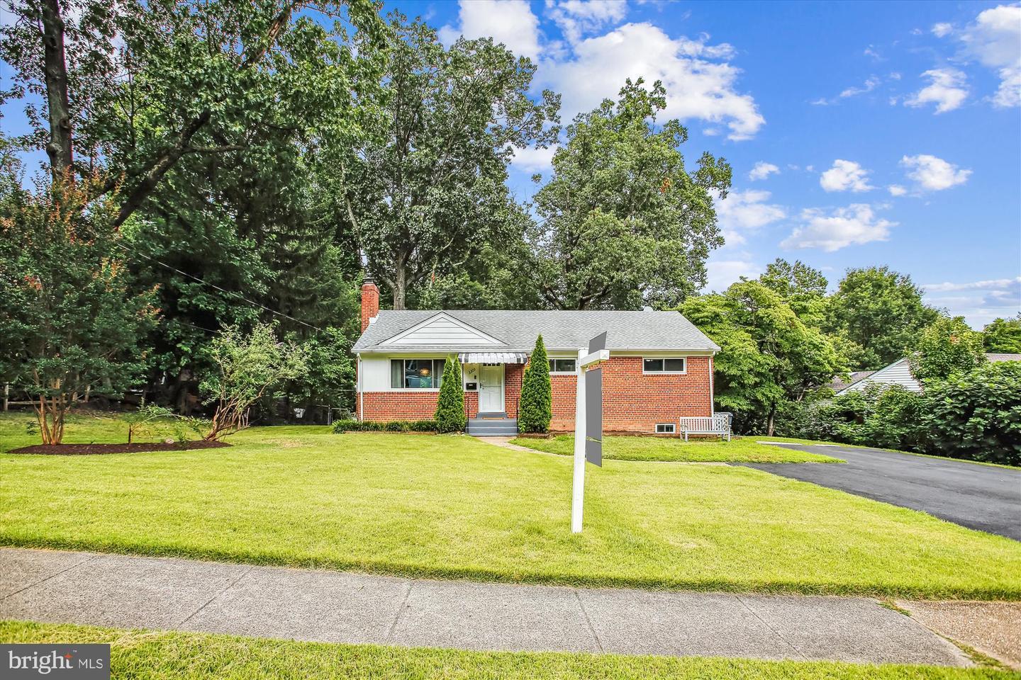 Property Photo: 3305 Graham Road VA 22042