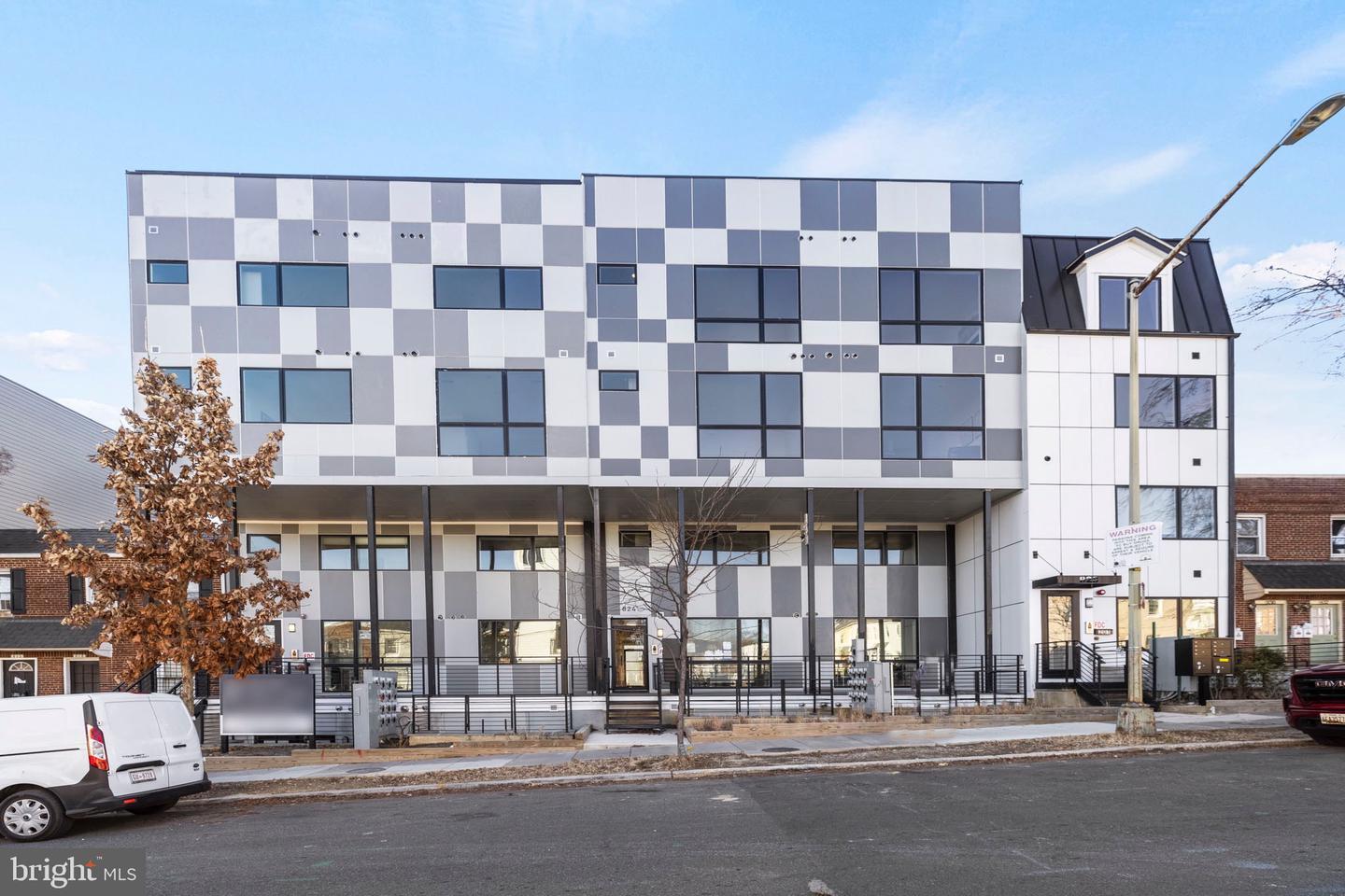 Property Photo: 824 18th Street NE 6 DC 20002