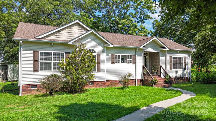 3951 Springs Road  Conover NC 28613 photo