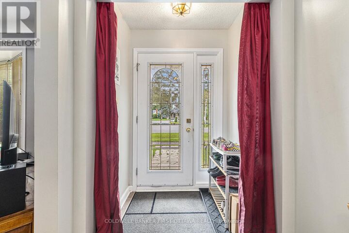Photo de la propriété: 3061 Upper Otterson Place ON K1V 7B5