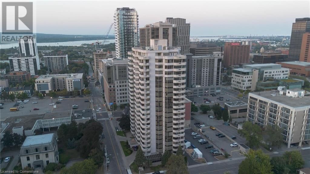 Property Photo: 67 Caroline Street South 1703 ON L8P 3K6