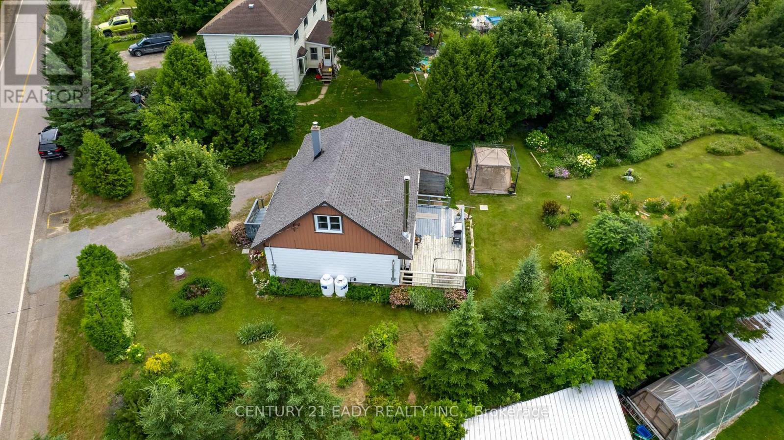 Property Photo: 19 Algonquin Road ON K0J 1W0