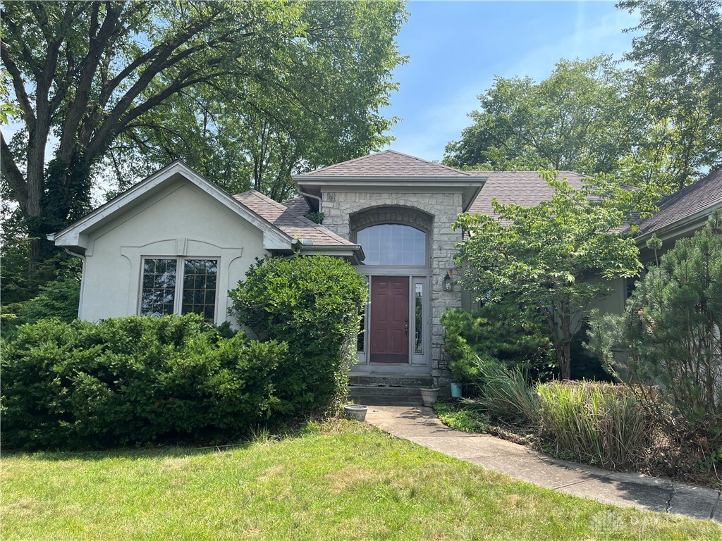 Property Photo: 8858 Yankee Rose Court OH 45458