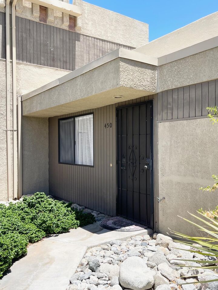 Property Photo:  450 Bradshaw Lane W 36  CA 92262 