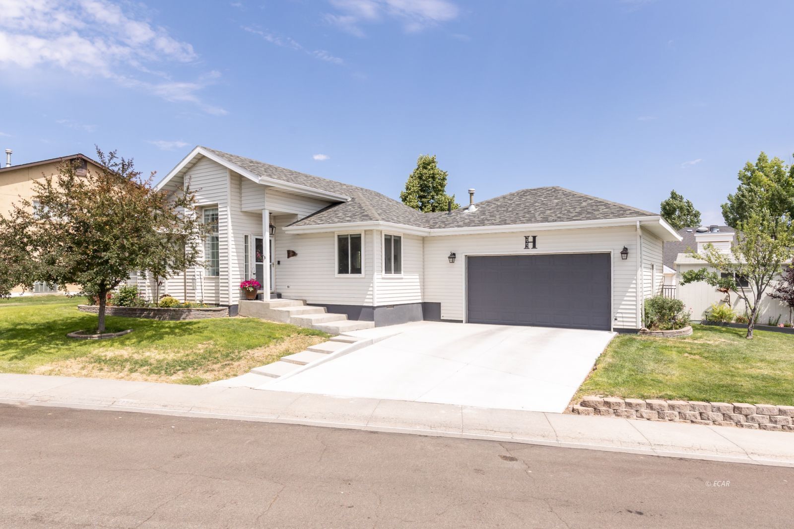 Property Photo:  222 Teal Way  NV 89801 