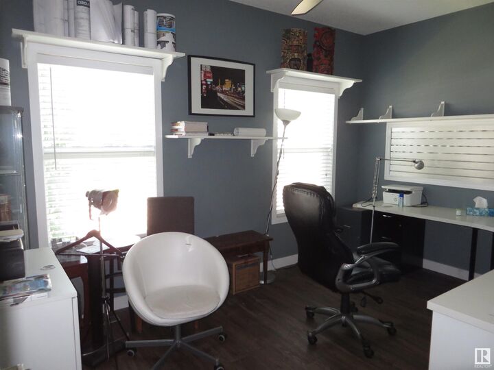 Property Photo: 285 Southwick Way AB T9E 0P6