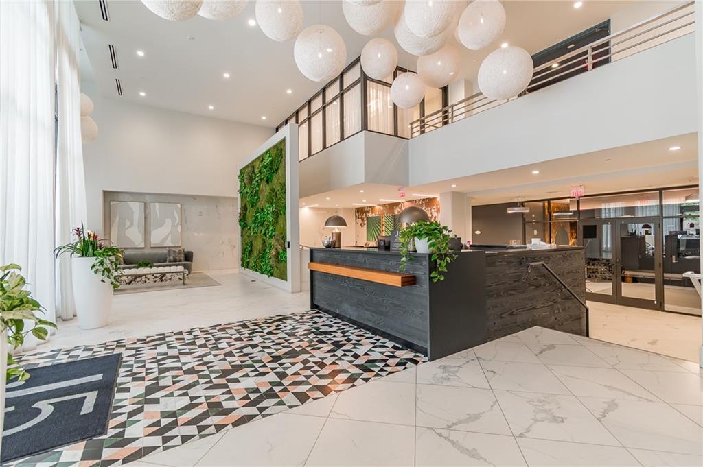 Property Photo: 775 Juniper Street NE 422 GA 30308