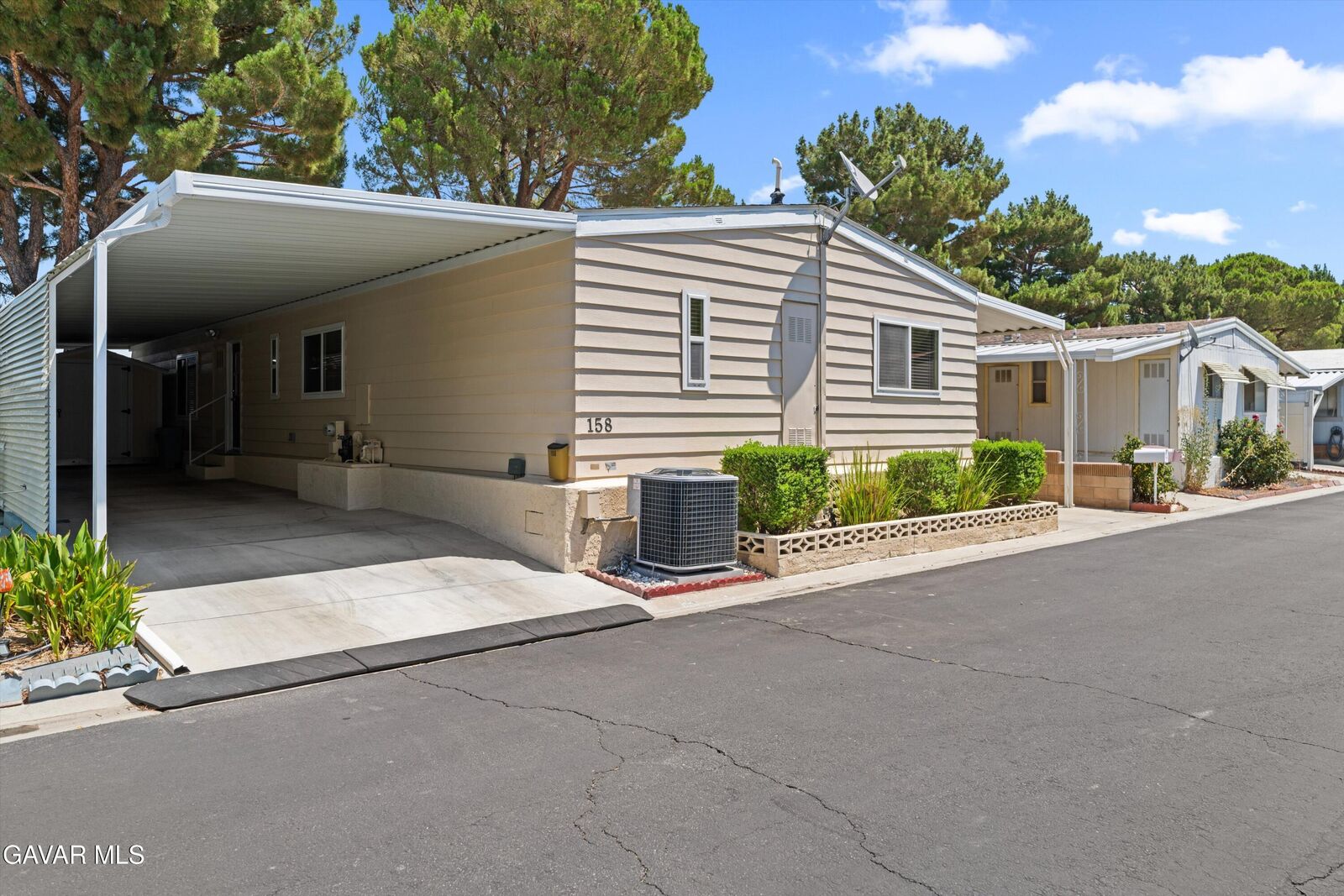 Property Photo: 48303 W 20th Street 158 CA 93534