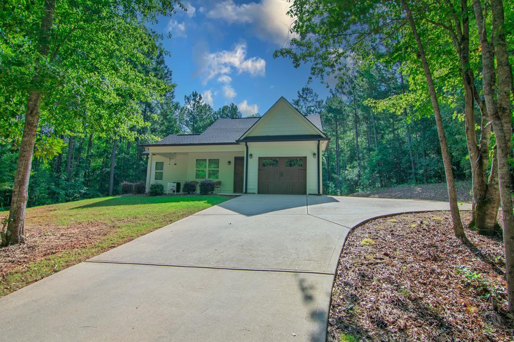Property Photo: 370 Sullivan Circle GA 31822