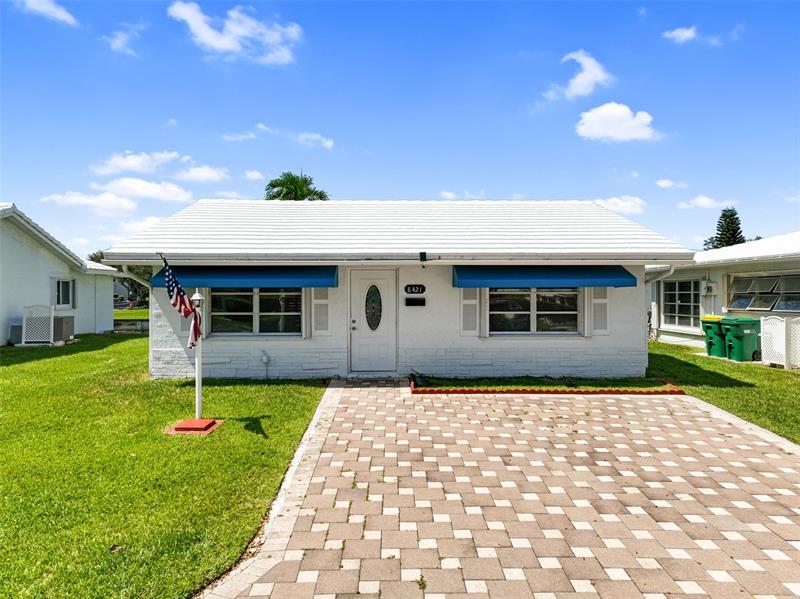 8421 NW 59th Pl  Tamarac FL 33321 photo