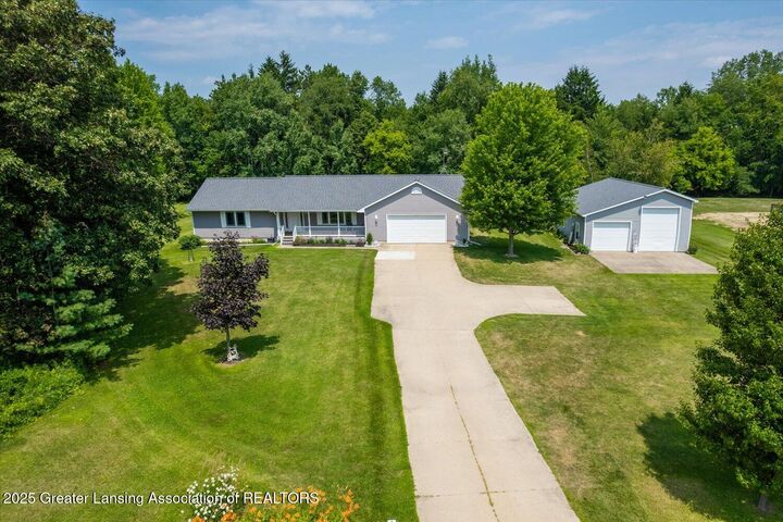 10788 N Clinton Trail  Sunfield MI 48890 photo
