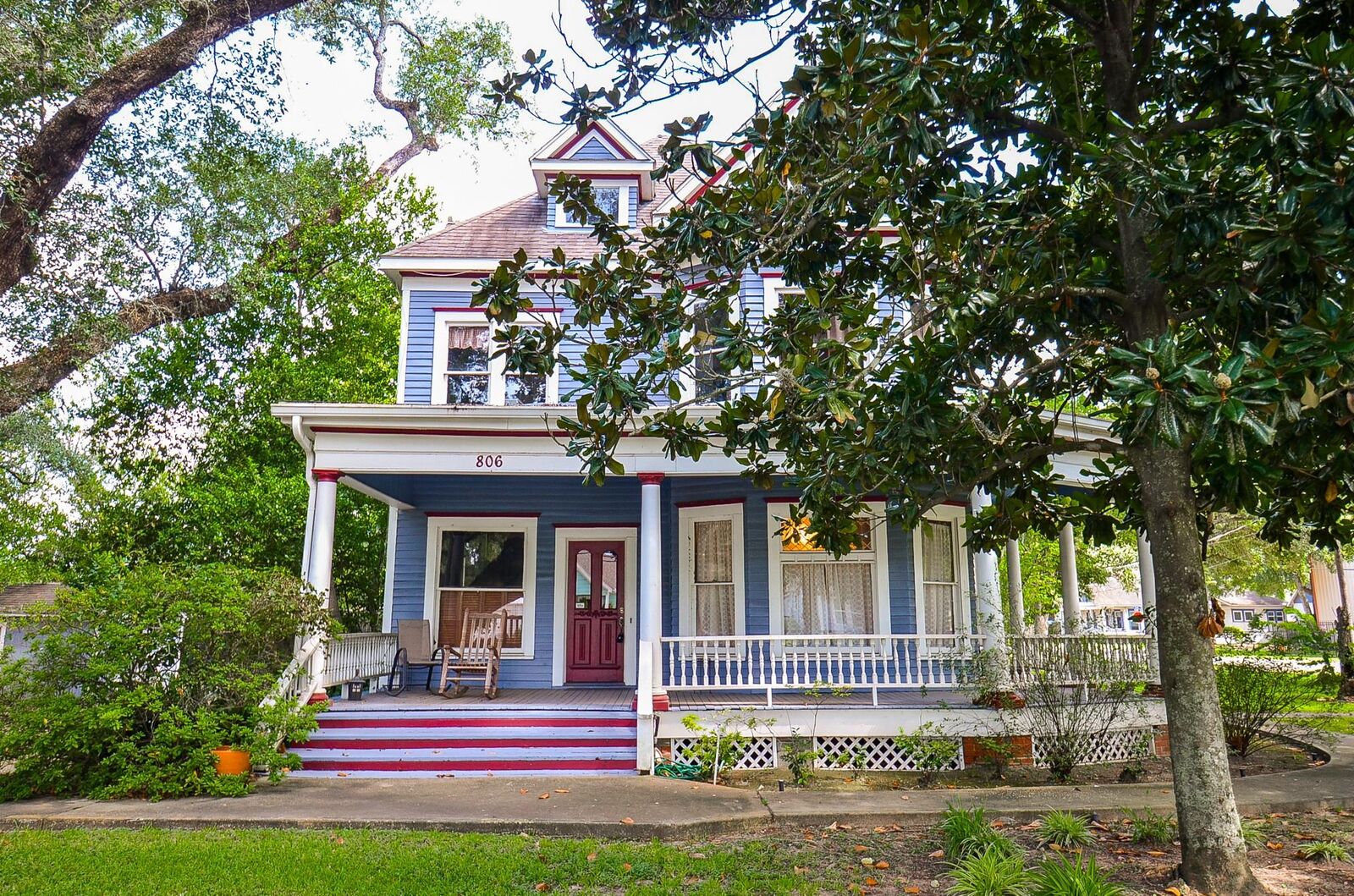 Property Photo: 806 Austin Street TX 77469