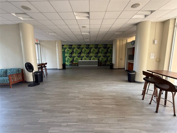 Property Photo:  500 University Avenue 1611  HI 96826 