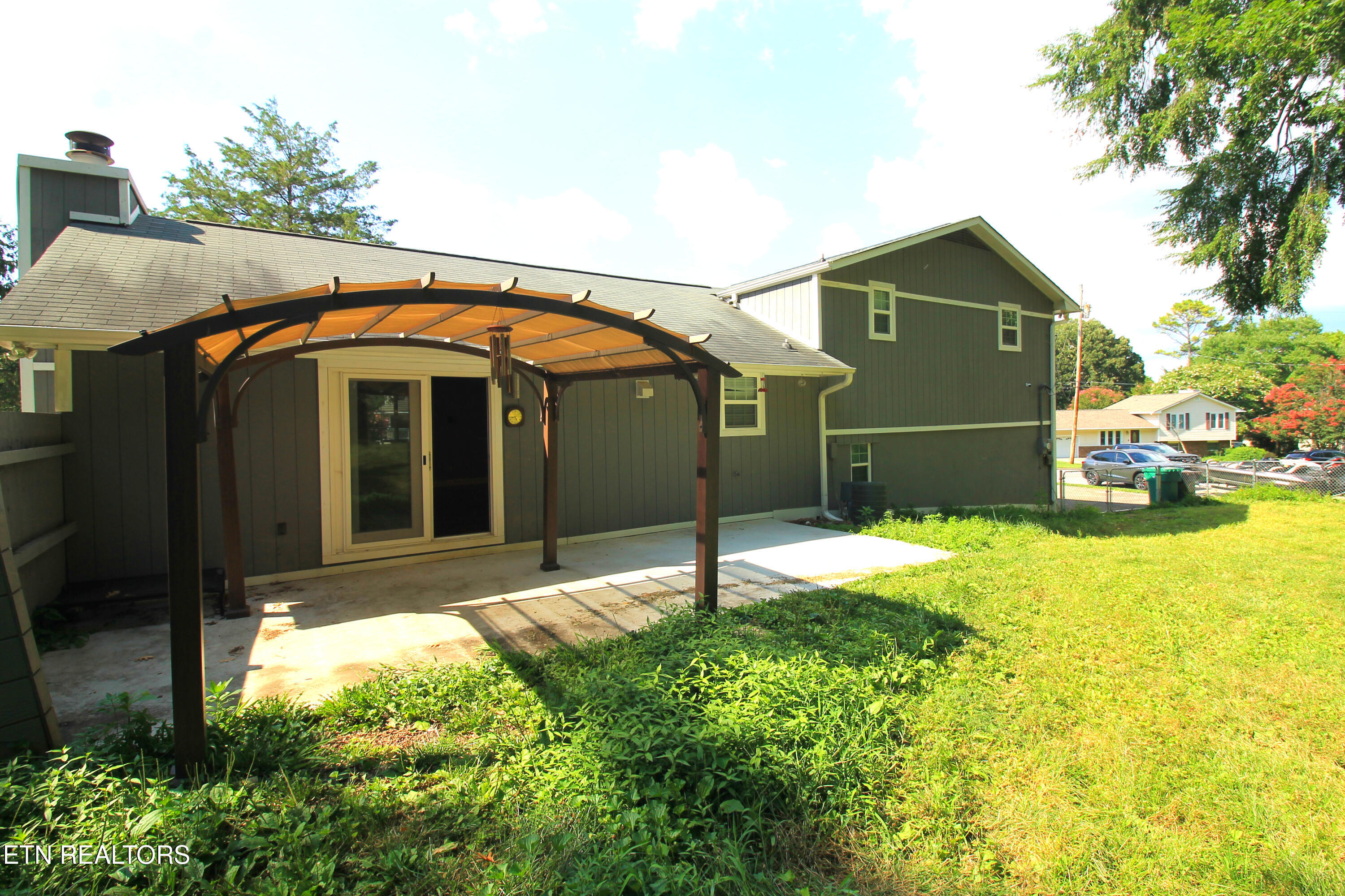 Property Photo:  325 Wardley Rd  TN 37934 