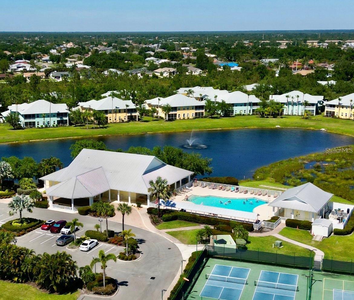 Property Photo: 2140 Heron Lake Drive 202 FL 33983