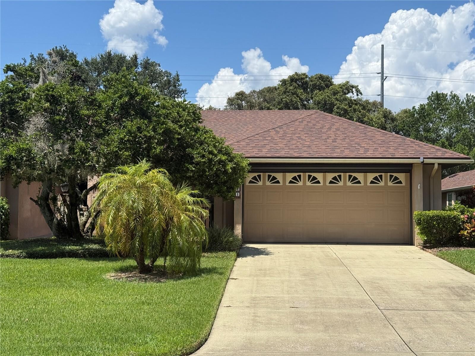 Property Photo:  2021 Arbor Way  FL 32757 