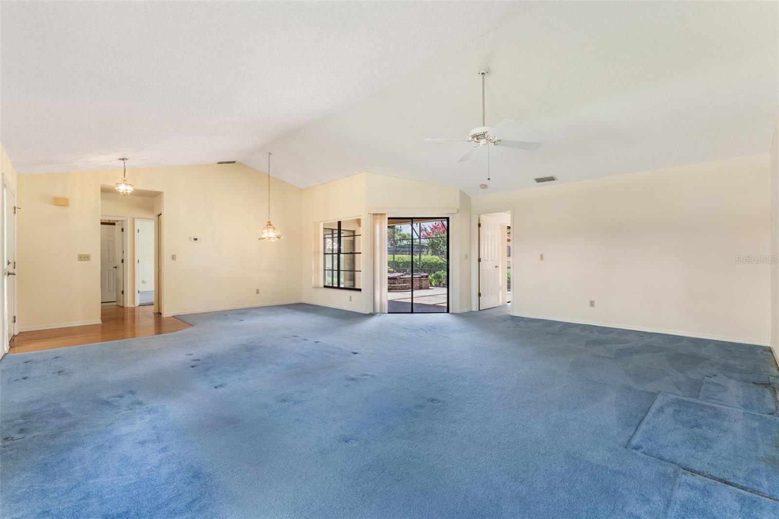 Property Photo: