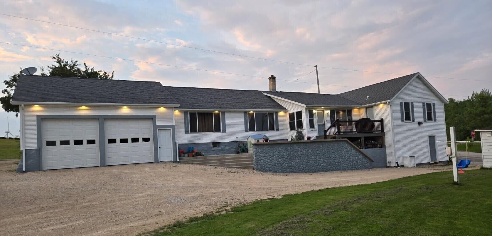 Property Photo: N5689 N Astor Rd WI 53035