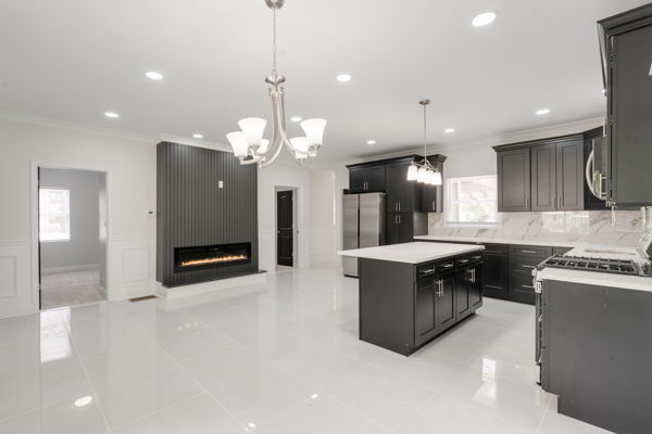Property Photo: 821 N Rosewood Avenue IL 60901
