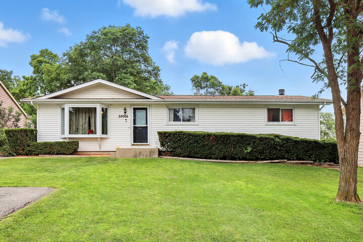 35065 N Hilldale Drive  Ingleside IL 60041 photo